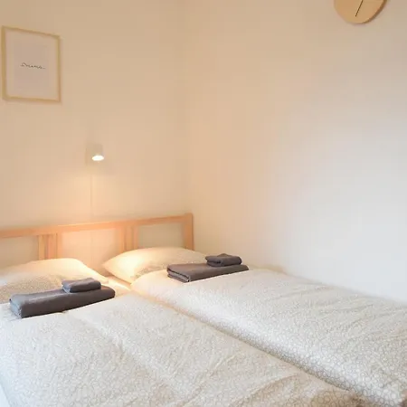 Peaceful Studio Near Center Apartman *