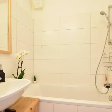 Peaceful Studio Near Center Apartman *
